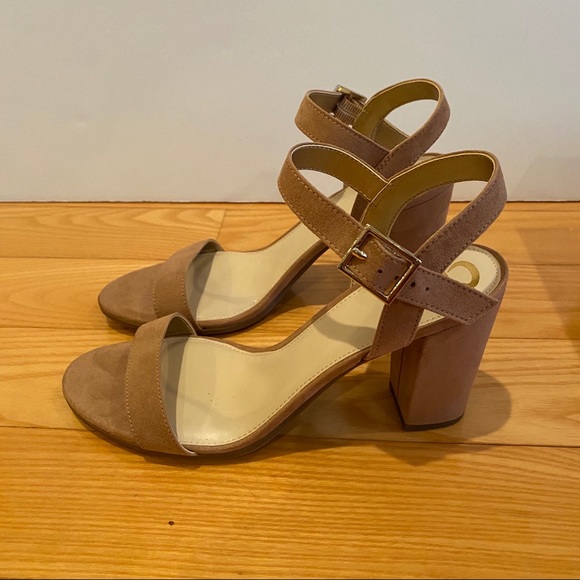 NIB Circus by Sam Edelman Esther Block Heels - Picture 2 of 6